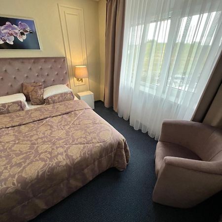 Astra Hotel Klaipeda Bagian luar foto